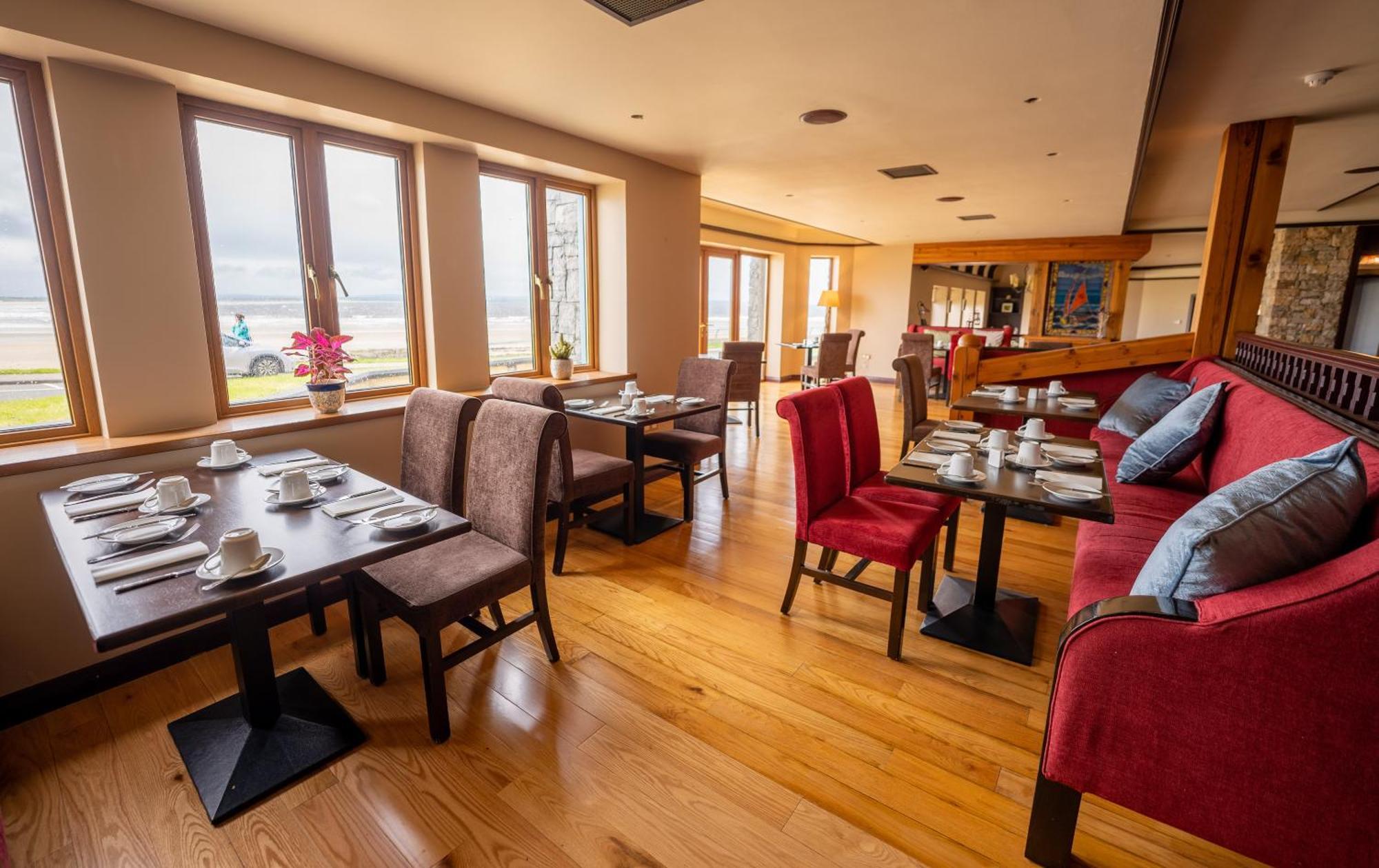 恩尼斯克朗 Waterfront House & Restaurant酒店 外观 照片